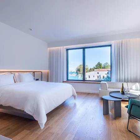 Amario Hotel Égio