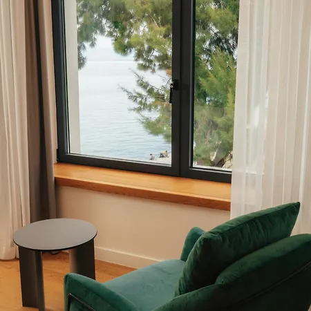 Amario 5* Αίγιο